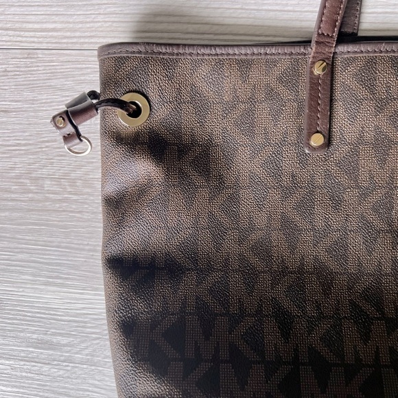 MICHAEL KORS jet set reversible brown logo snake print tote - Picture 2 of 16